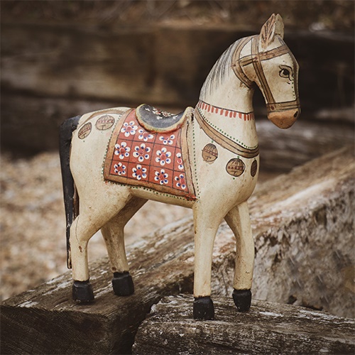 Homes and Interiors - Online